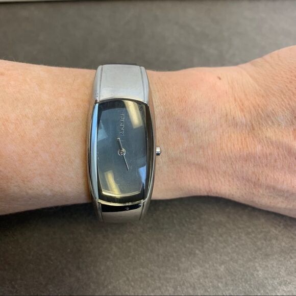 Dkny mirrored face watch - Picture 2 of 4